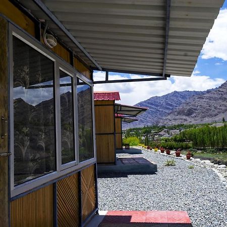 Hotel Neryok'S Indus View à Chimre Extérieur photo