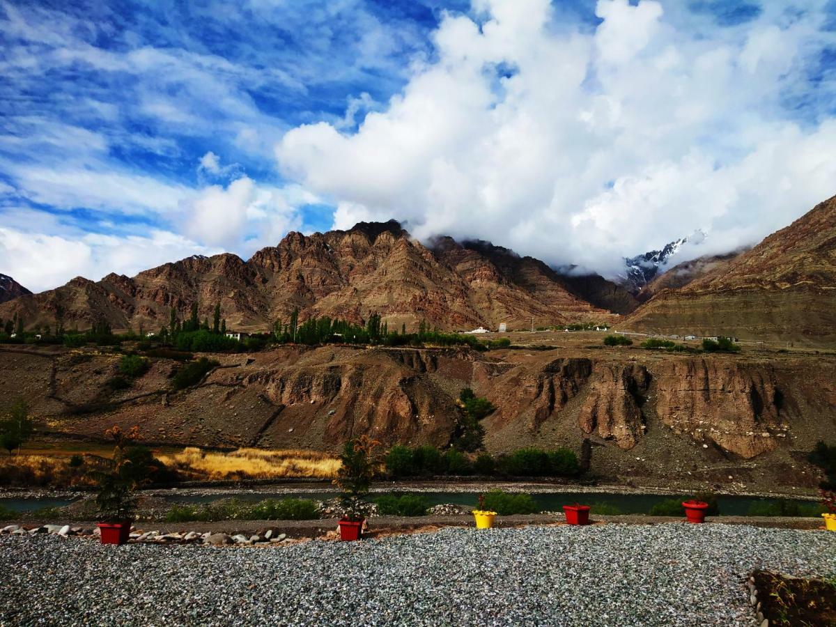 Hotel Neryok'S Indus View à Chimre Extérieur photo